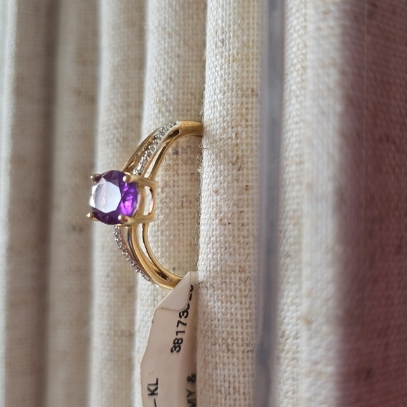 10K GOLD GENUINE AMETHYST & 1/20CTTW DIAMOND RING SIZE 7 - Picture 5 of 16